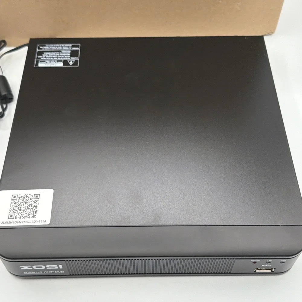 ZOSI ZR08ZM 8-Channel CCTV Digital Video Recorder DVR H.264 720p 0TB Black